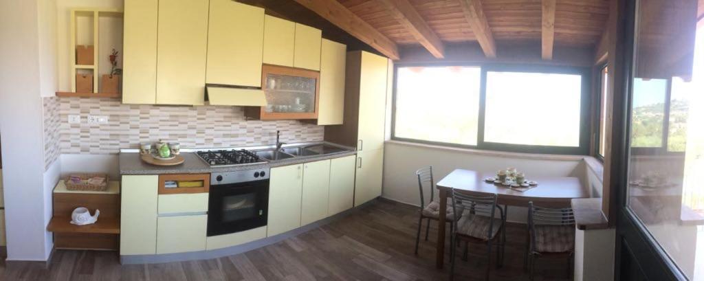 Casa Daniela Apartment Patti Ngoại thất bức ảnh
